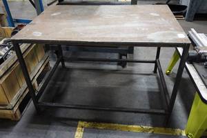 lot 44 image: Metal Workstation Table