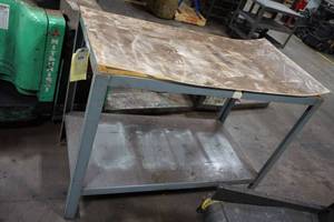 lot 37 image: Metal Workstation Table