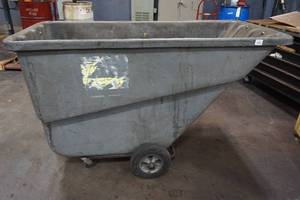 lot 46 image: Rubbermaid 1014 1 Cu Yd Utility Tilt Truck