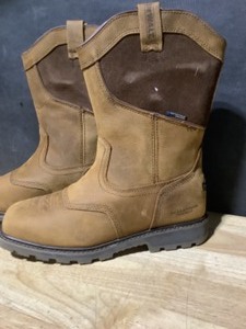 DEWALT Mens Stanton Waterproof Wellington Work Boots - Steel Toe - Bison Brown Size 8(W). See Pictures