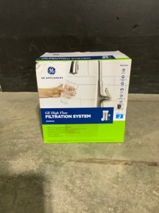 GE Under Sink Dual Flow Water Filtration System. See Pictures