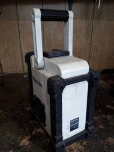 Makita Radio and Battery Charger No Cord Untested&nbsp