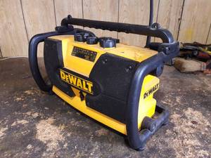Dewalt Radio and Battery Charger Tested and Works Great