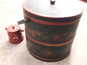 Two Decorative Wooden Canisters (one is quite large) with Lids and Two Pier 1 Ceramic Pine Cone Candles in Great Condition