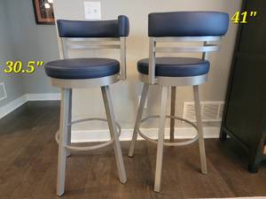 lot 7A image: Hom Furniture Ronnie Swivel Barstools, set of 2