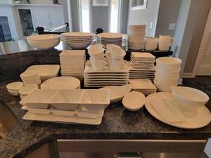 lot 75 image: Modern White Dishware Collection
