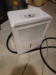 lot 170 image: Perfect Aire Dehumidifier Model 4PAD30