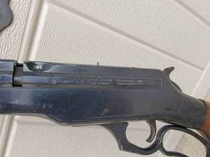 lot 82 image: Rosman 99 Air Rifle