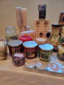 lot 97 image: Fabulous Candle and Incense Collection