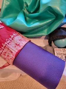 lot 100 image: Pilate Balls & Mat plus Resistance Bands, Blocks and Weights