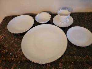 lot 39 image: Silver Banded Haviland China Service for 12