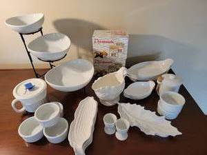 lot 40 image: Collection of White Ware Serving Pieces