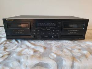 lot 137 image: Pioneer Stereo Double Cassette Deck CT-W208R