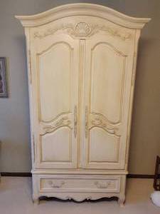 lot 10A image: Ethan Allen Country French Cabinet Armoire