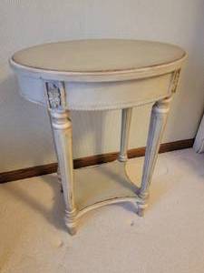 lot 63 image: Amazing French Provincial Drum Side Table