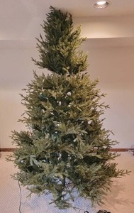 lot 143 image: Artificial Christmas Tree