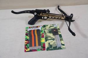 Cobra Small Scale Recurve Crossbow - With Bolts