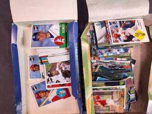 lot 21 image: MLB Cards Mixed Lot