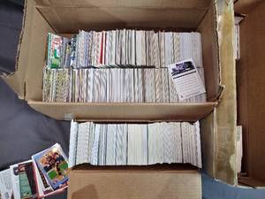 lot 33 image: Mixed Lot of NFL Cards