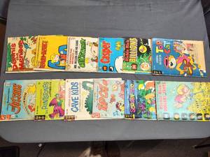 lot 49 image: Mixed Lot of Vintage Comics