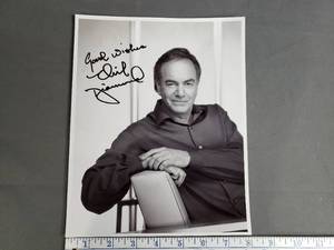 lot 72 image: Neil Diamond Signed Photo Print