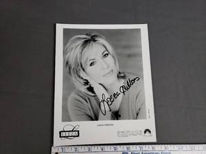 lot 76 image: Leeza Gibbons Signed Photo