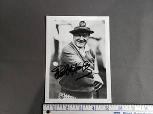 lot 77 image: Bob Hope Signed Photo Print