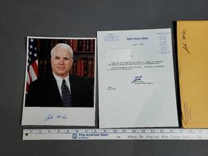lot 92 image: John McCain Signed Photo