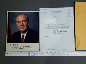 lot 93 image: Frank Murkowski Signed Photo