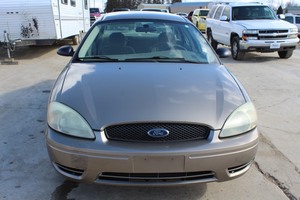 2006 Ford Taurus SE