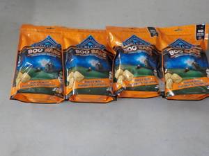 4 - 11 oz Bags Blue Boo Bars Dog Tr...