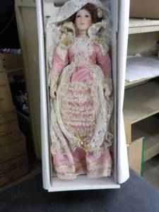 22 Treasures Forever Porcelcein Do...