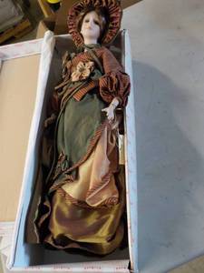 22 Porcelcein Doll...