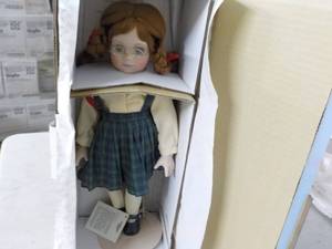 Gorham Saturdays Child 16 Porcela...
