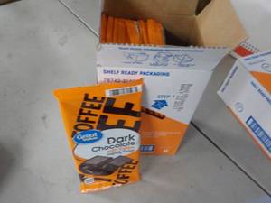 Box of 12 Dark Chocolate with Toffe...