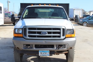 2001 Ford F-450 Flatbed w Lift Gate