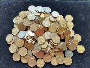 200 Unsearched Wheat Pennies