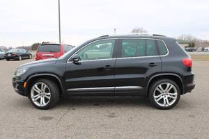 2012 Volkswagen Tiguan SE - AWD