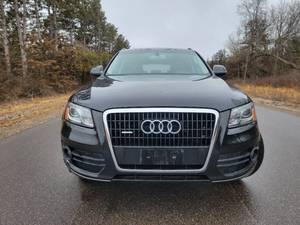 2009 Audi Q5 3.2 - AWD - 2 OWNER
