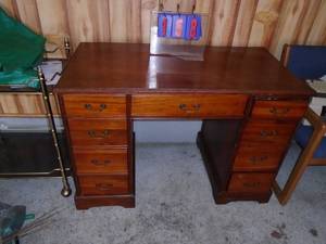 Mahagony desk. Nice clean condition with contents. As shown.