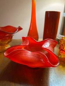 lot 17 image: Red & Orange Glass Vases and Bowls