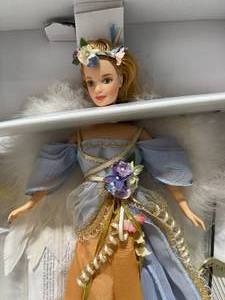lot 49 image: 1997 Harpist Angel Barbie Doll Angels of Music