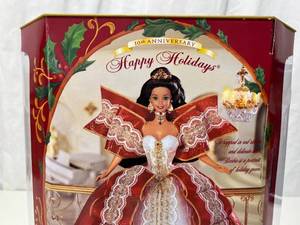 lot 31 image: 1997 Happy Holiday Barbie - NIB