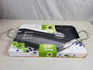 lot 9 image: New Green Pan Double Burner Griddle
