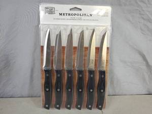 lot 52 image: New Chicago Cutlery Metropolitan Steak Knife Set