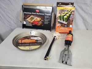 lot 60 image: New BBQ Grilling Items