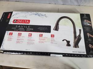lot 75 image: New Delta Savile Kitchen Faucet  Missing Small Part