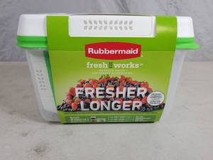 lot 102 image: New Large Rubbermaid Fresh Works 3 Container Set