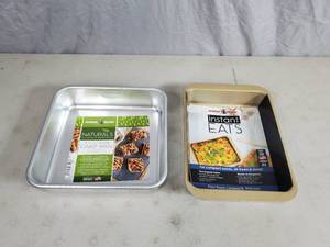 lot 129 image: 2 New Nordic Ware Pans