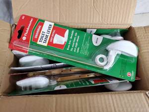 lot 157 image: New Case of 9 Fluidmaster Flush Levers